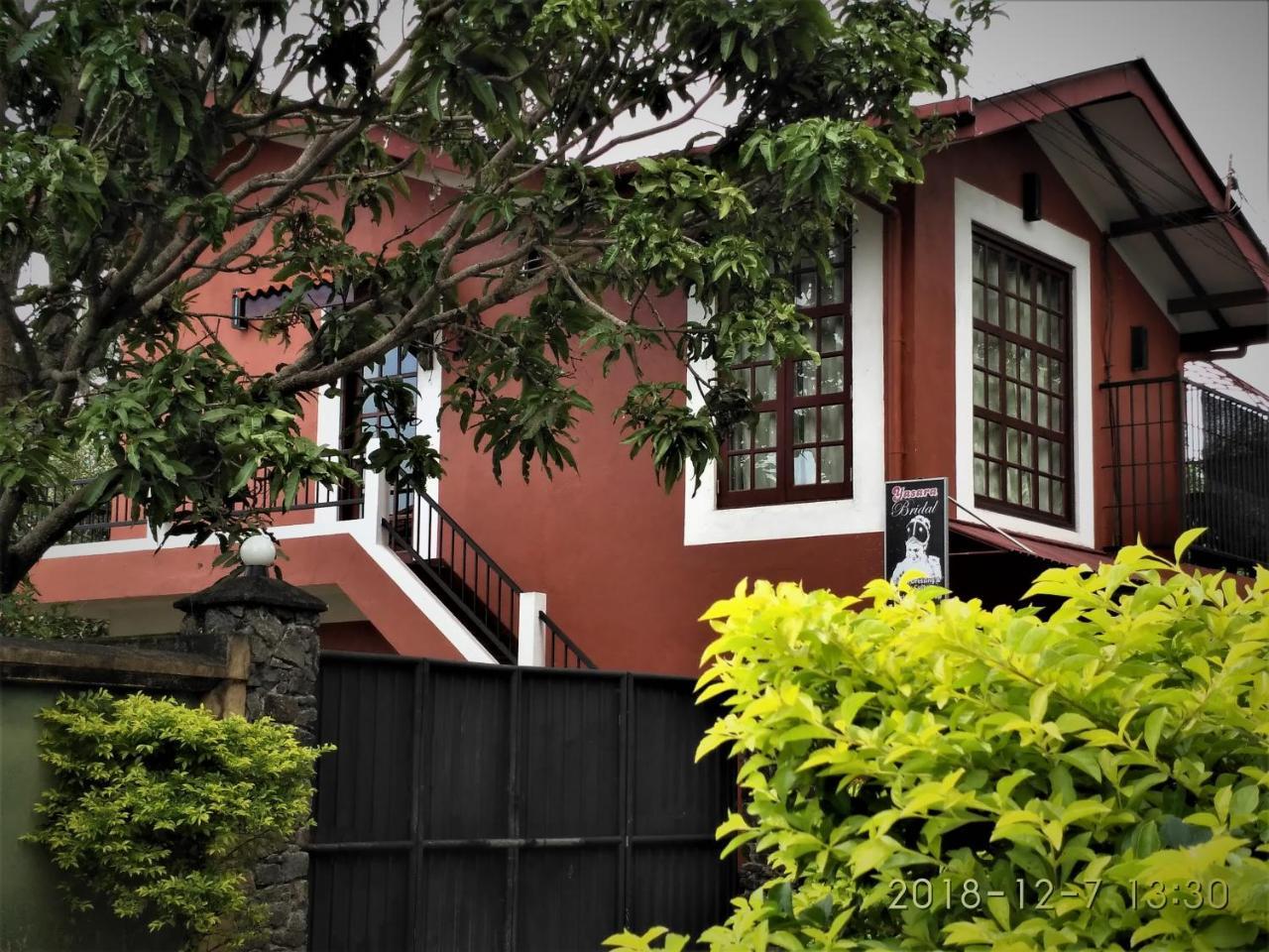 Nilas Guesthouse Hikkaduwa Eksteriør billede